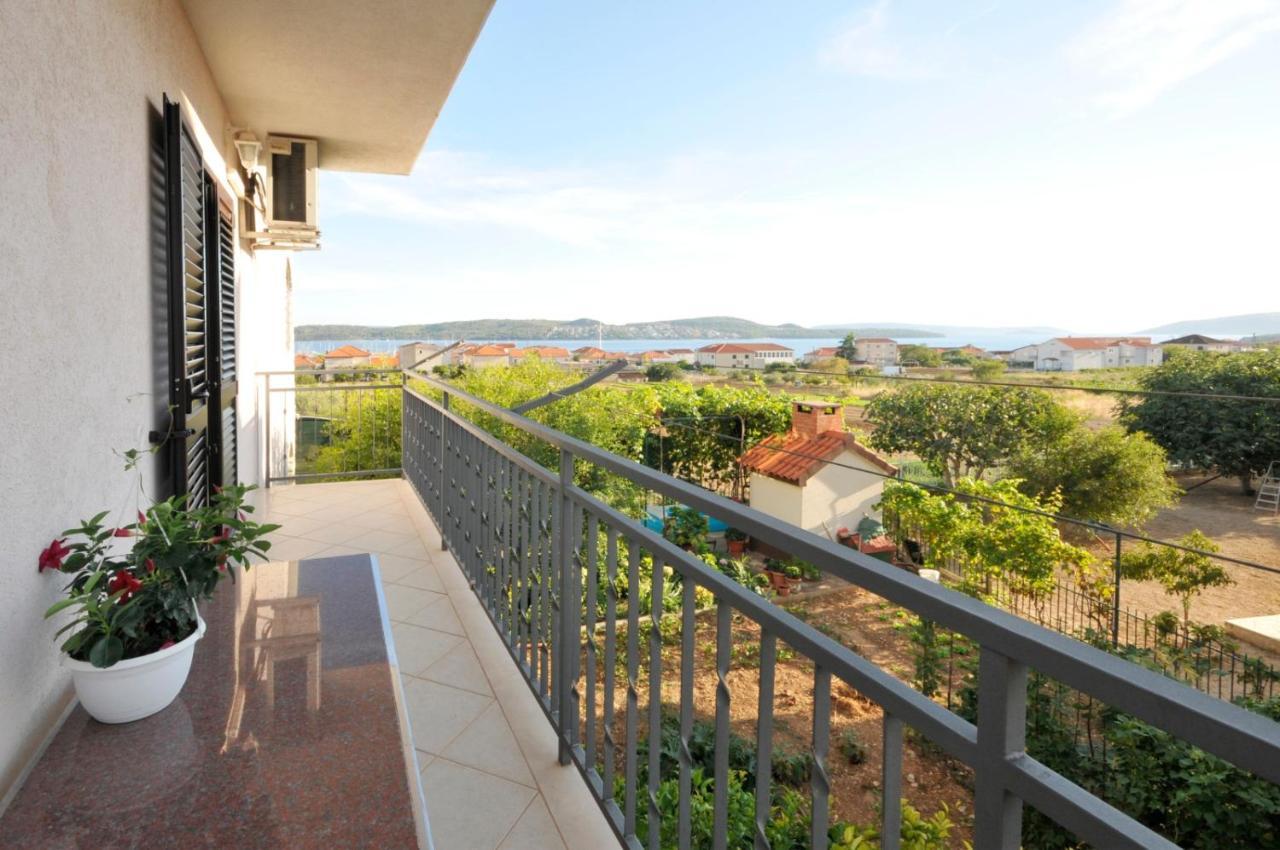 Roso Apartment With Sea View Trogir Dış mekan fotoğraf